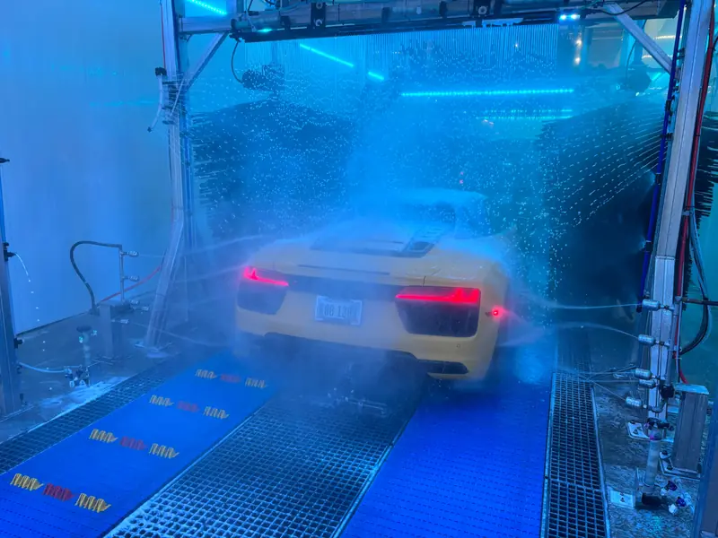 Water mist in tunnel